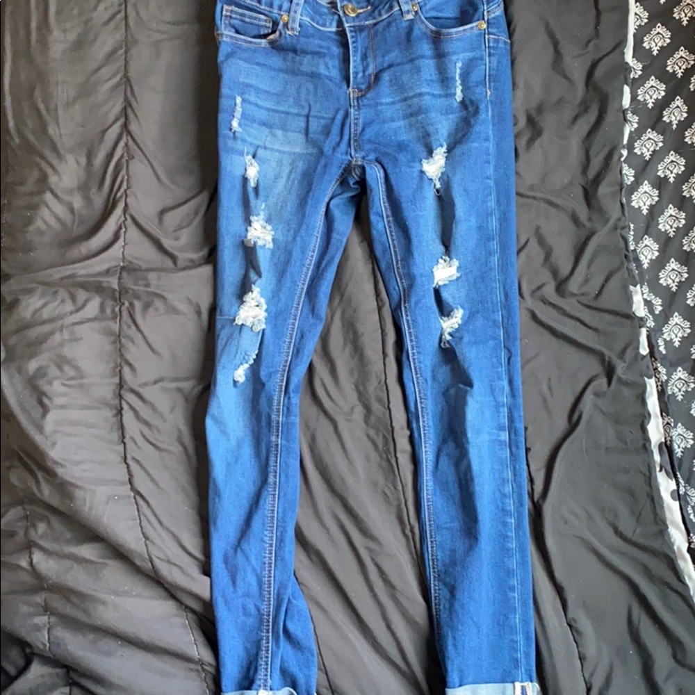 Ripped Skinny Jeans